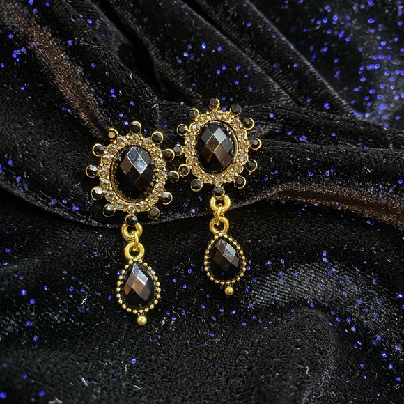 Adriana Vintage Drop Earrings - Picture 2 of 2